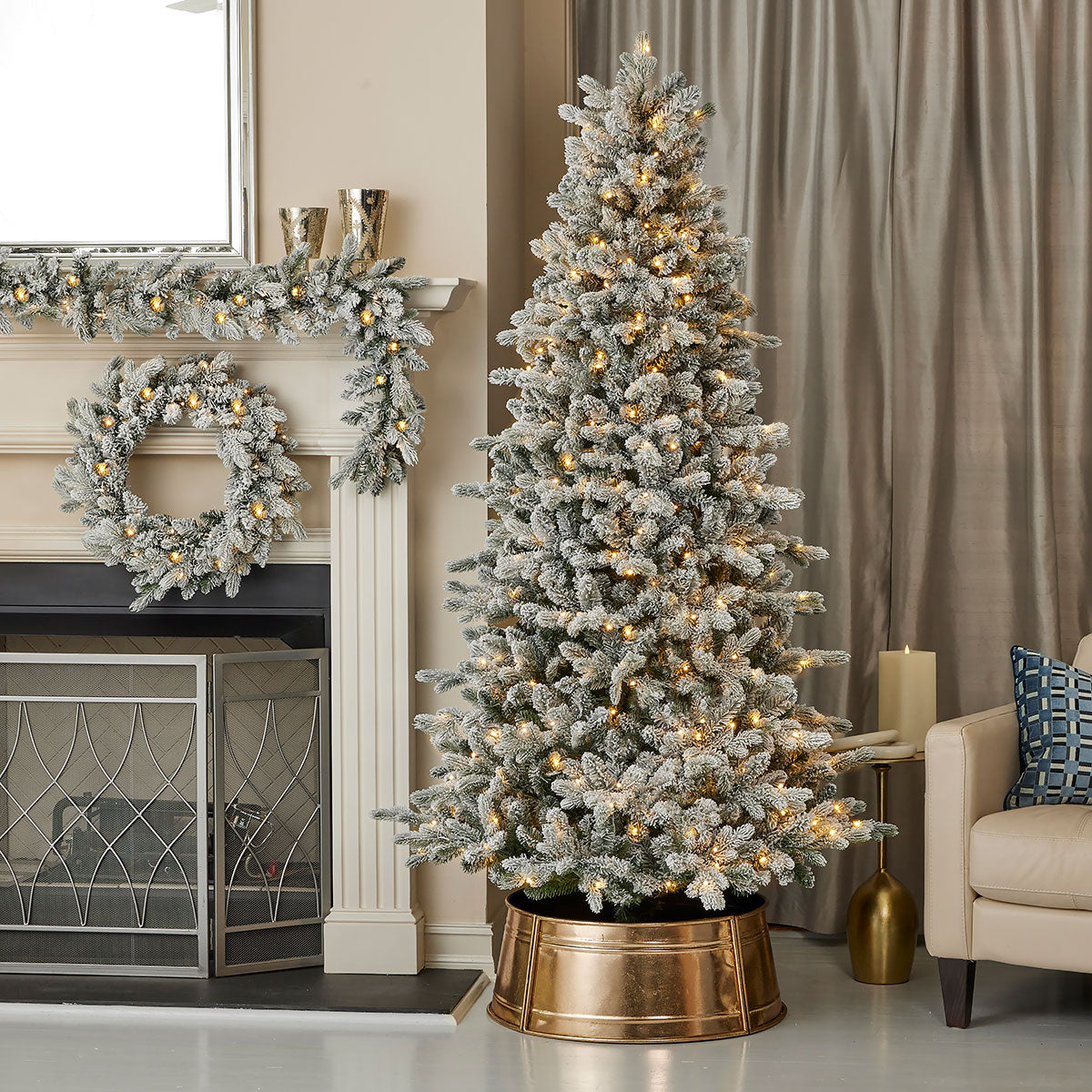 Flocked Christmas Tree Pre Lit Palmetto Pine in 6 or 7 Foot with Remote