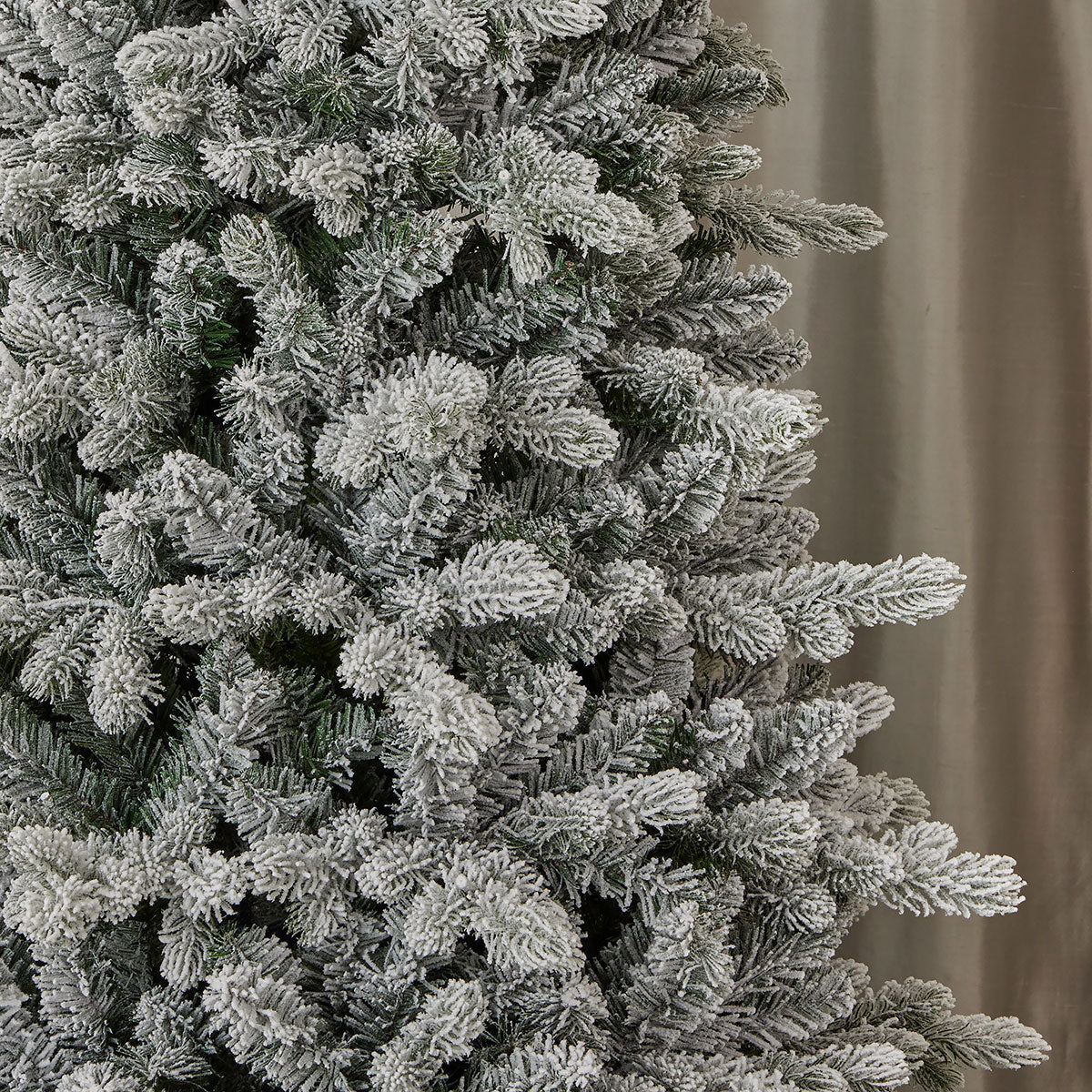 Flocked Christmas Tree Pre Lit Palmetto Pine in 6 or 7 Foot with Remote