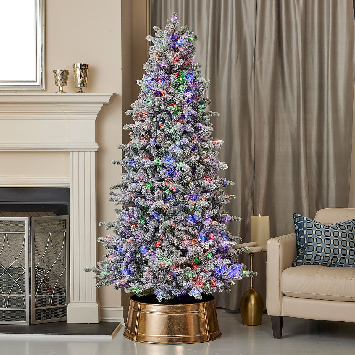 Flocked Christmas Tree Pre Lit Palmetto Pine in 6 or 7 Foot with Remote