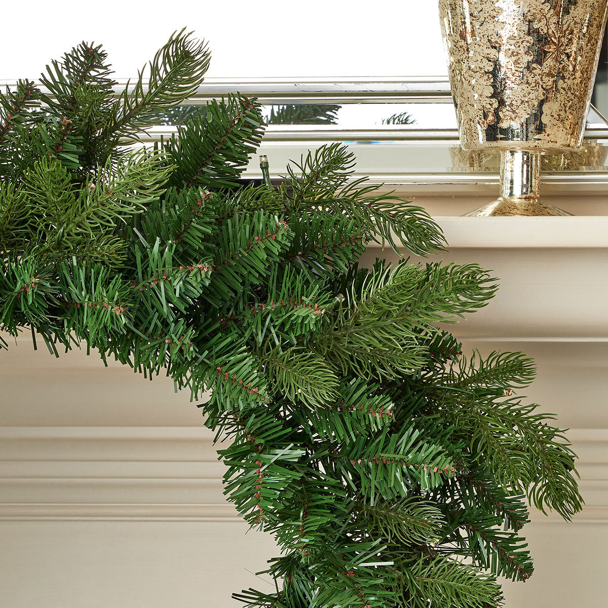 Holiday Decor Pine Wreath 24 Inch with Nine Light Functions