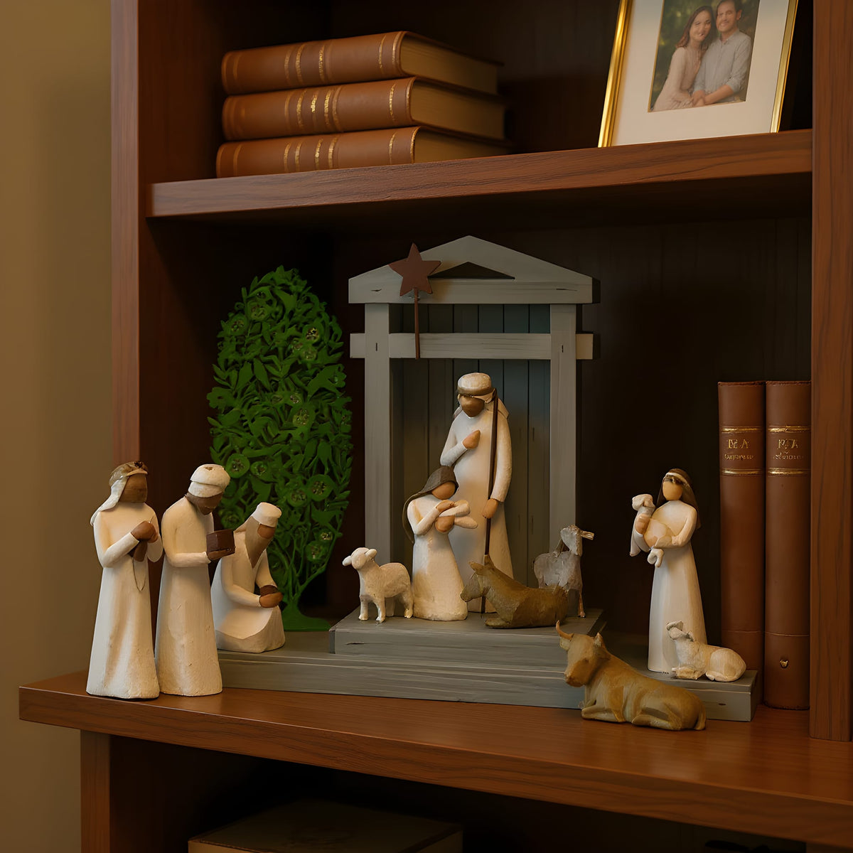 Nativity Set of 20 Figurines with a Reclaimed Barn Wood Stable